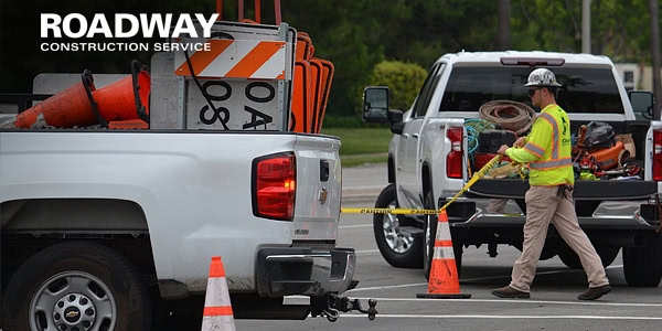 roadway construction service flagger reflective